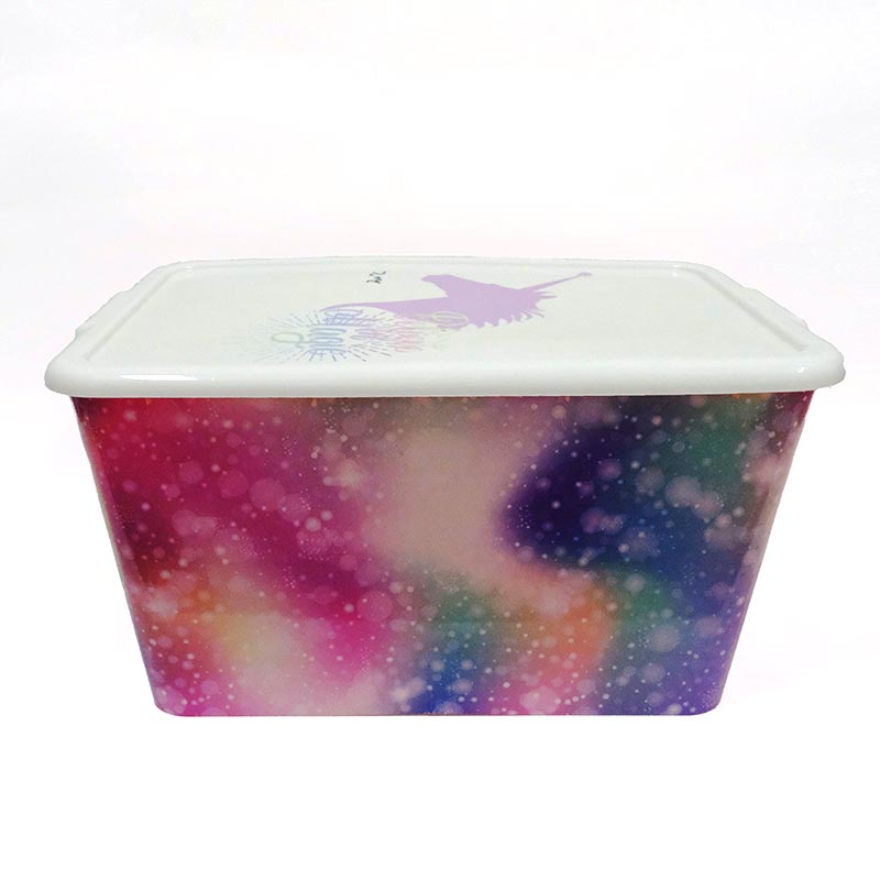 Tárolótartály fröccsöntés a formacímkében